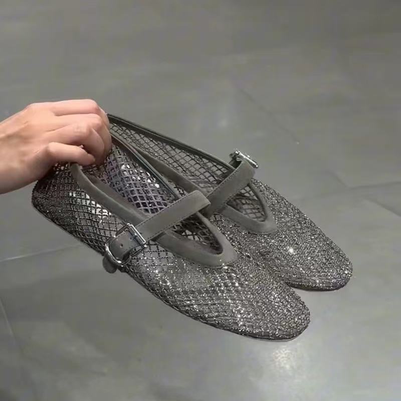 Hollow Rhinestone Baotou Sanda - Mary Jane Shoes 评论和价格