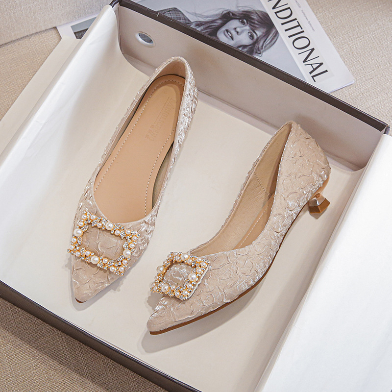 Ivory Textured Satin Pointed T - Women'S Shoes Kitten Heels 评论和价格